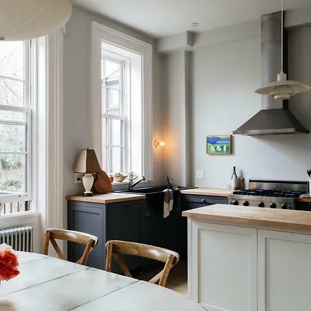 Hoyt Townhouse Ii By Onefinestay * New York