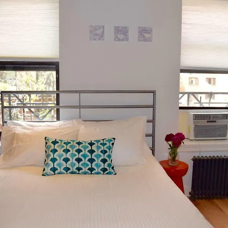 Soho Elizabeth 3