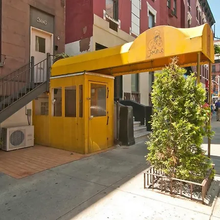 Holiday home East 81 Street Studio #232465 *