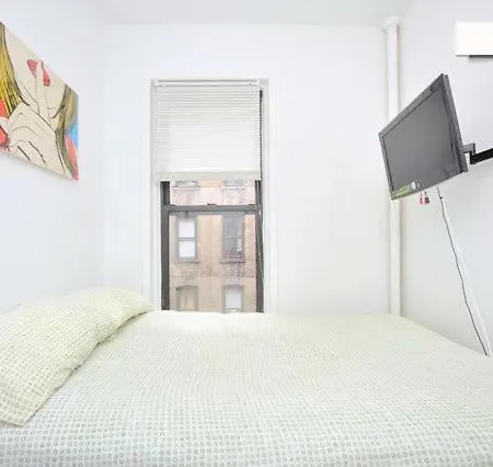 329 East Apartment #232474 Apts * New York