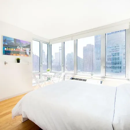 Guest house Columbus Circle New York