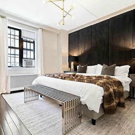 Apartment Spectacular Fifth Avenue Ultra Luxurious Large 3 Bed Gym Doorman Elevator