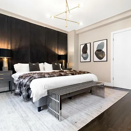 Spectacular Fifth Avenue Ultra Luxurious Large 3 Bed Gym Doorman Elevator New York