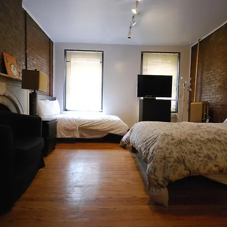 Studio In Times Square Apartment