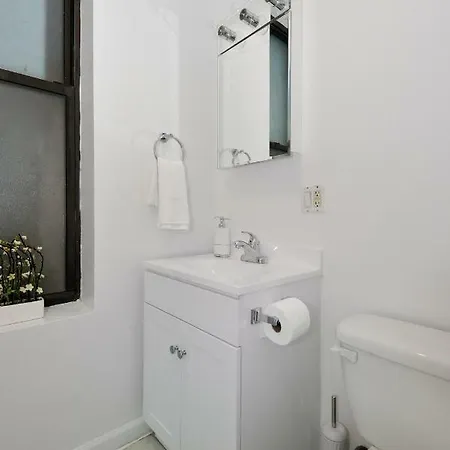 Apartment Midtown West Convenient One Bedroom *