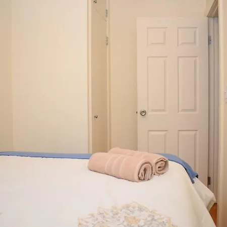 Apartment Midtown Two Bedroom