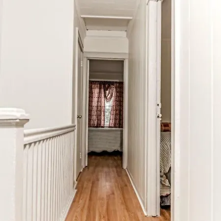 Holiday home Gem Cozycomfort House By Jfk New York