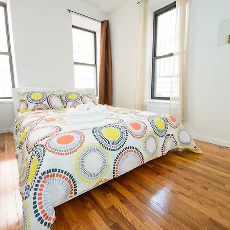 Pitt Street Apartment
