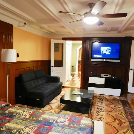 Apartment Beautiful High-end Two-bedroom *