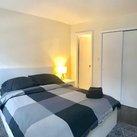 Amazing 2 Bedroom Apt Heart Upper East Side *