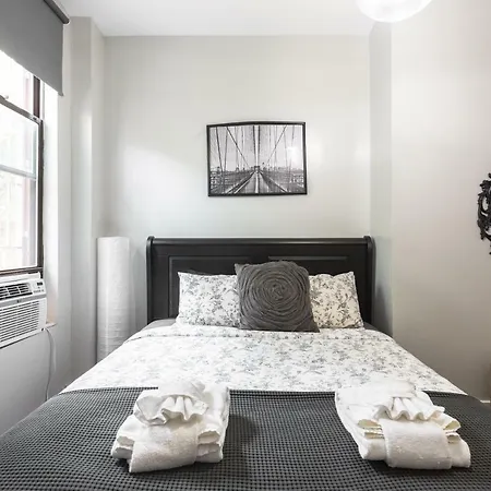 Garden Flat In Most Artistic Bushwick Apartment New York