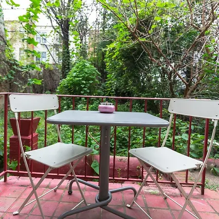 Garden Flat In Most Artistic Bushwick *
