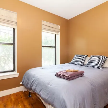Apartment Short-term Fully Furnished 1 Bd Close To Trains In Ny New York