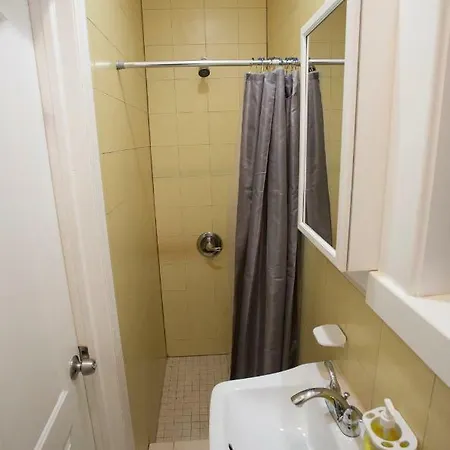 Guest house Dom-nyc Hide-a-way