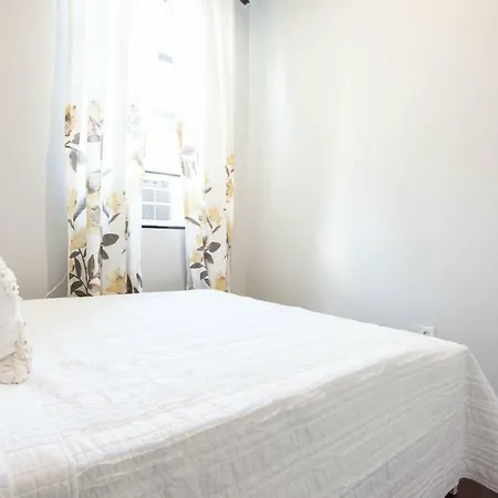 Private Bedroom In City