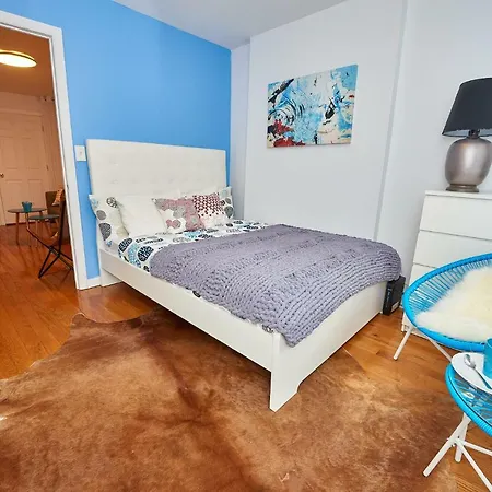 Nice Soho 2 Bedroom Apartment *