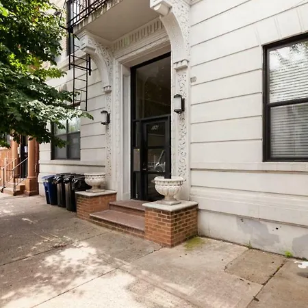 Short-term Fully Furnished 1 Bd Close To Trains In Ny