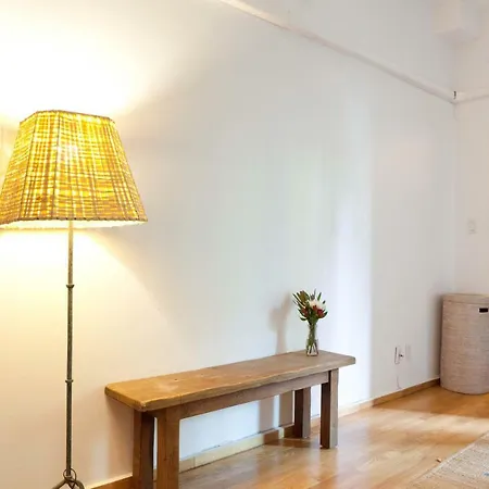 Not So Ordinary Lexington Pied-a-terre *