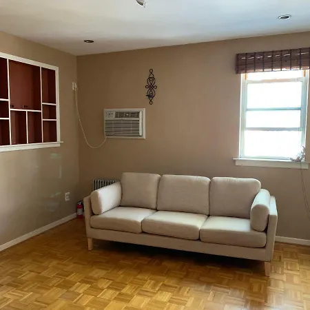 Sweet Quite Private In Gravesend.brooklyn.r#2 * New York