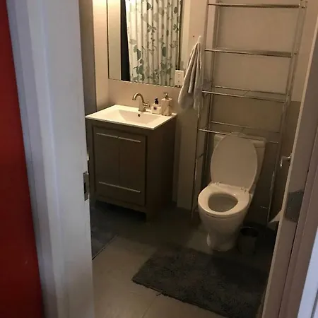 Green-point Bk - 1 Bed; Kitchen; Private Bath *