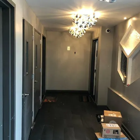 Green-point Bk - 1 Bed; Kitchen; Private Bath Apartment *
