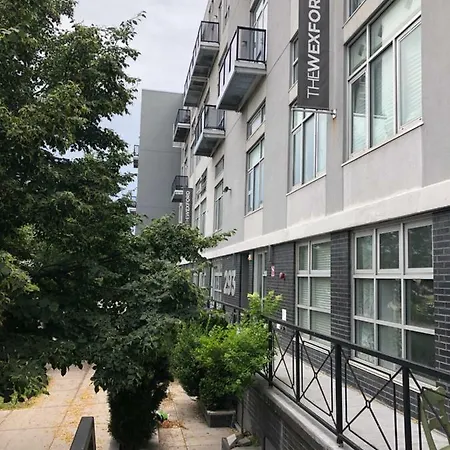Green-point Bk - 1 Bed; Kitchen; Private Bath New York