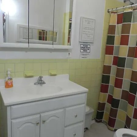 Cozy Master Bedroom Close To Lga And Jfk Homestay New York