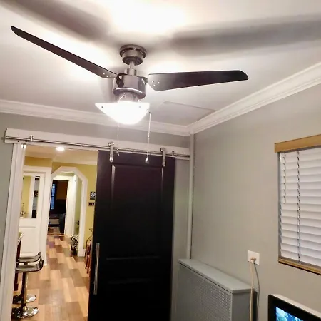 Beautiful High-end Two-bedroom Apartment New York