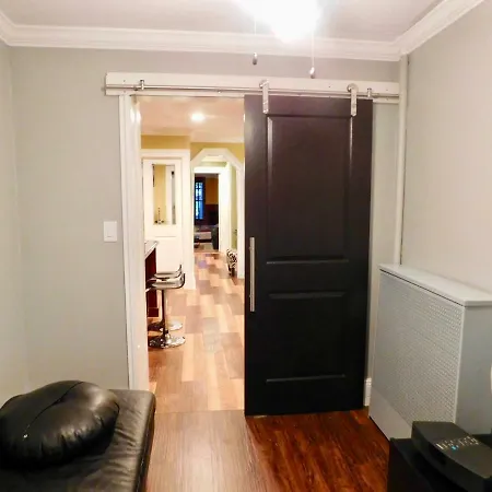 Beautiful High-end Two-bedroom *