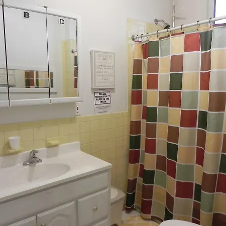 Cozy Master Bedroom Close To Lga And Jfk * New York