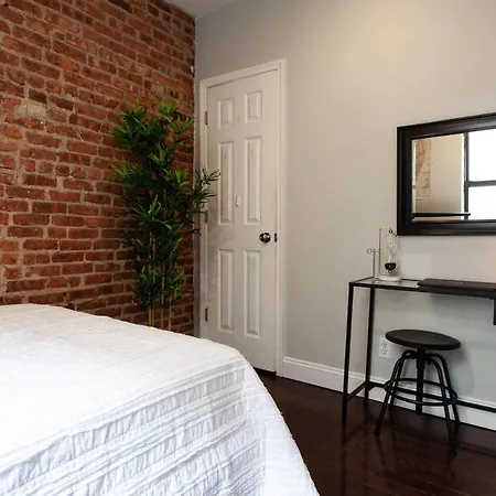 Private Bedroom In City
