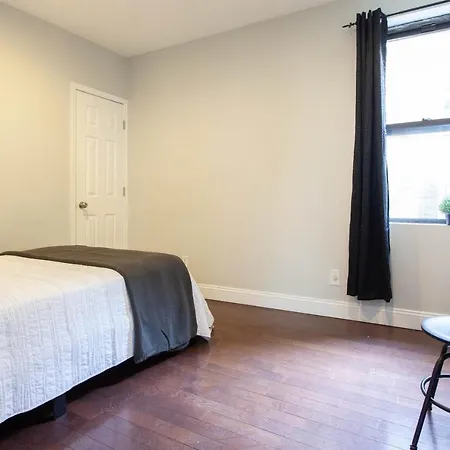 Private Bedroom In City New York