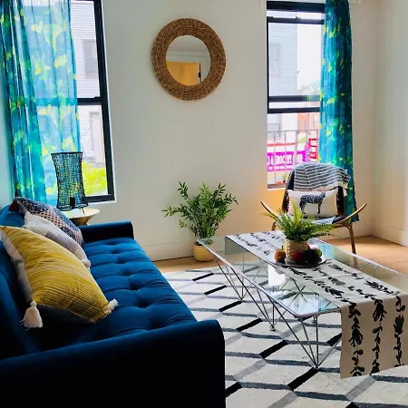 Modern And Newly Renovated 3 Bedroom In Greenpoint