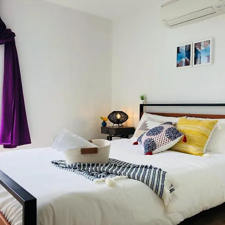 Modern And Newly Renovated 3 Bedroom In Greenpoint Apartment New York