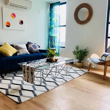 Modern And Newly Renovated 3 Bedroom In Greenpoint * New York