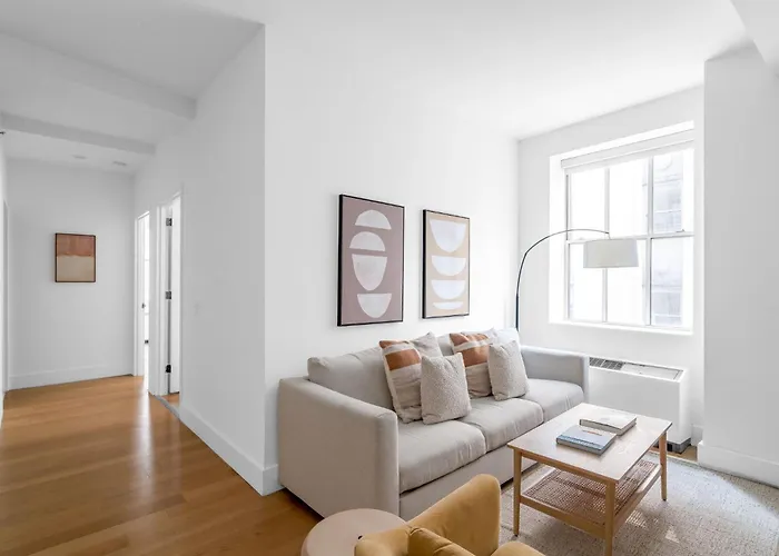 Comfort And Charm 2Br 1Bath Apartment