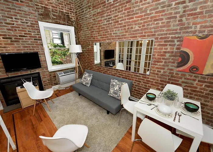 Charming 3-Bedroom Apartment In Midtown West
