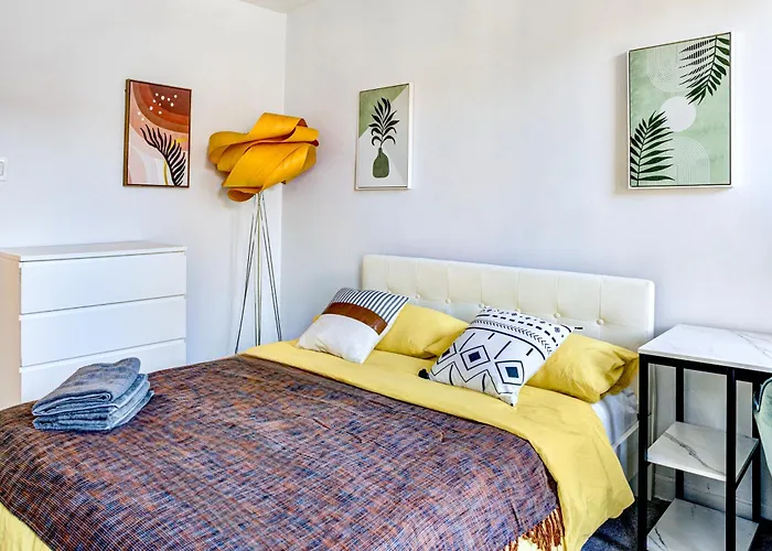 3Bd Comfy Unit In Hells Kitchen