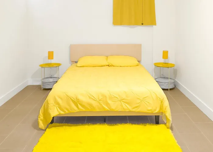 Yellow Sand Brooklyn Retreat