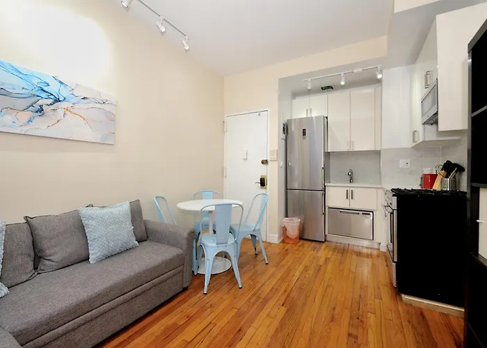 Comfy 1 Bed 1 Bath Apartment In Nyc