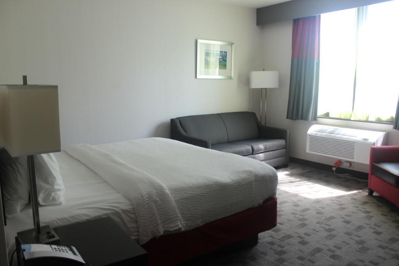 Hotel Fairfield & By Marriott Queens/queensboro Bridge