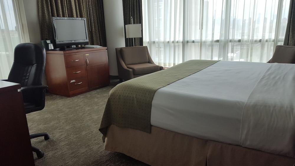 Lic Manhattan View Hotel