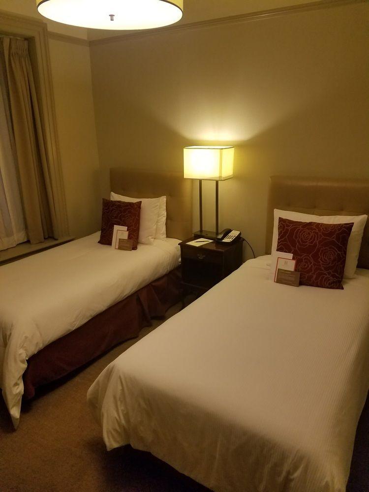Wales 3* New York