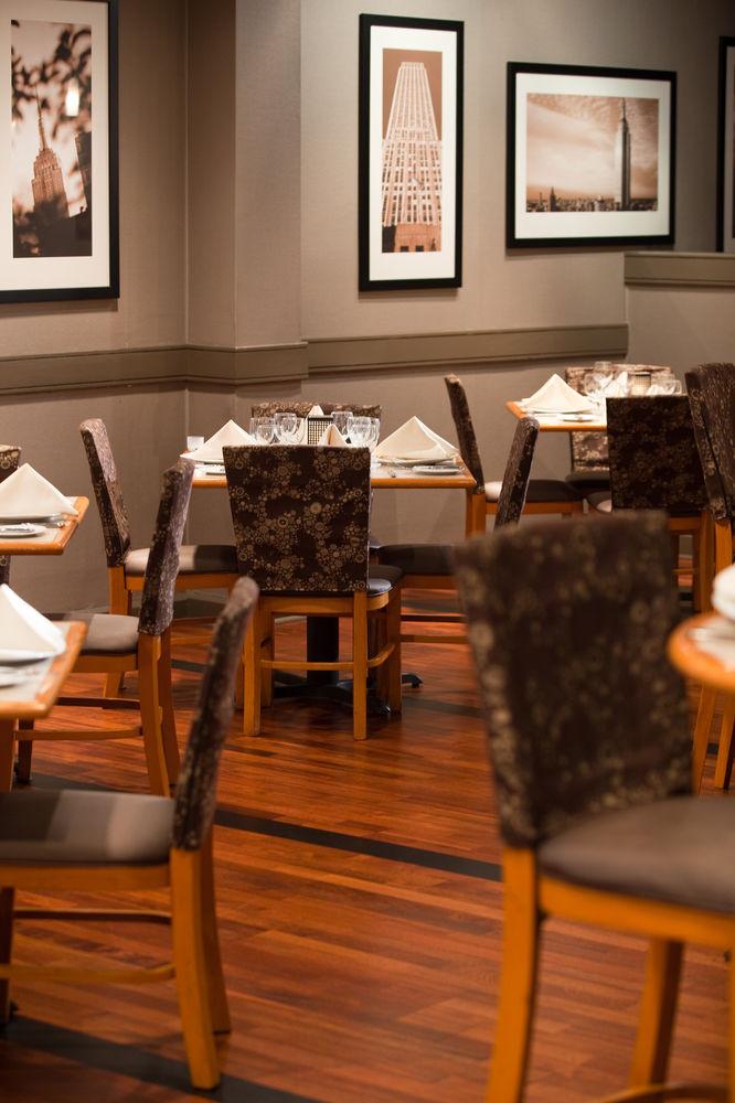 Hotel Laguardia Airport Marriott 4*