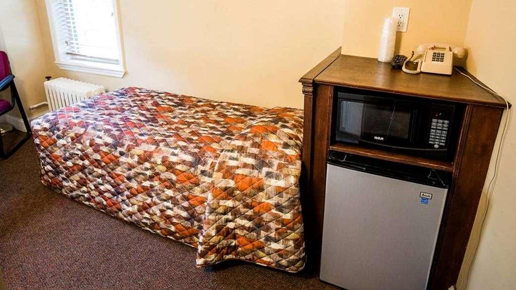 Riverside Tower Hotel