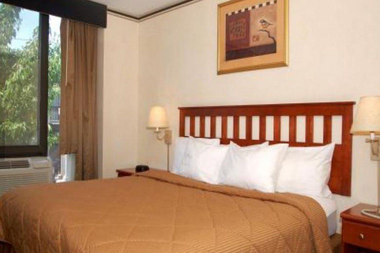 Hotel Red Lion & Long Island New York