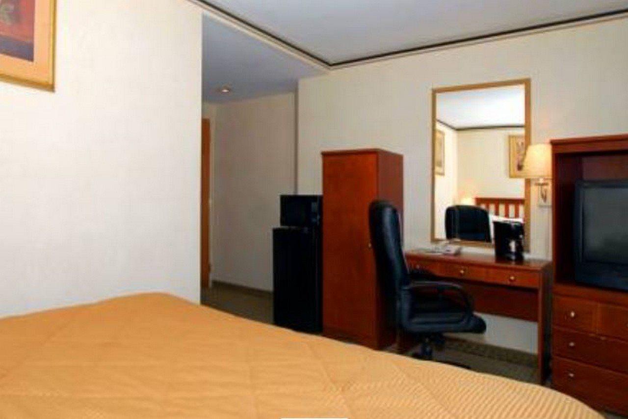 Red Lion & Long Island Hotel 3*