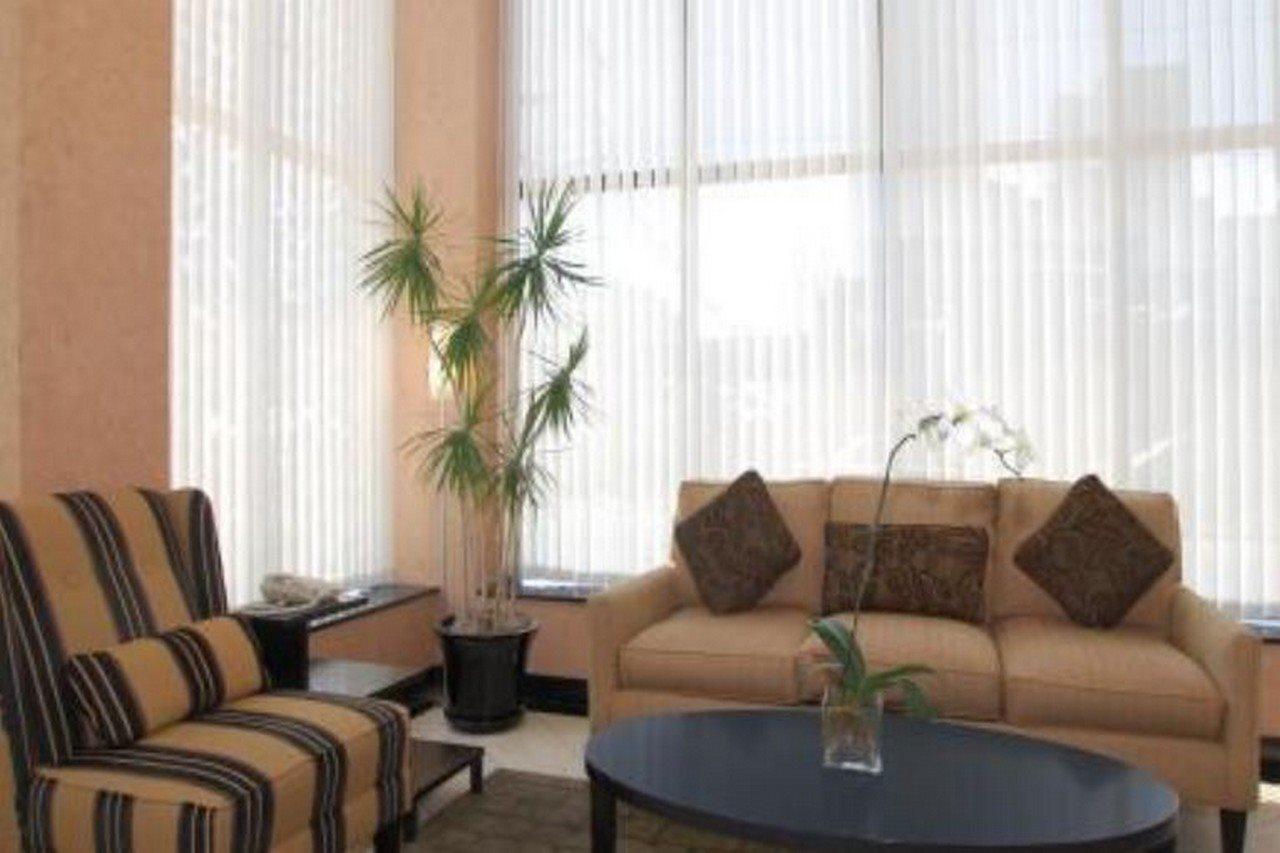 Red Lion & Long Island Hotel 3*