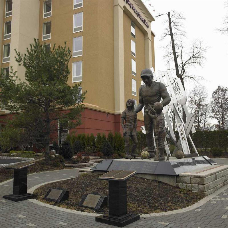 Hampton & Staten Island Hotel 3*