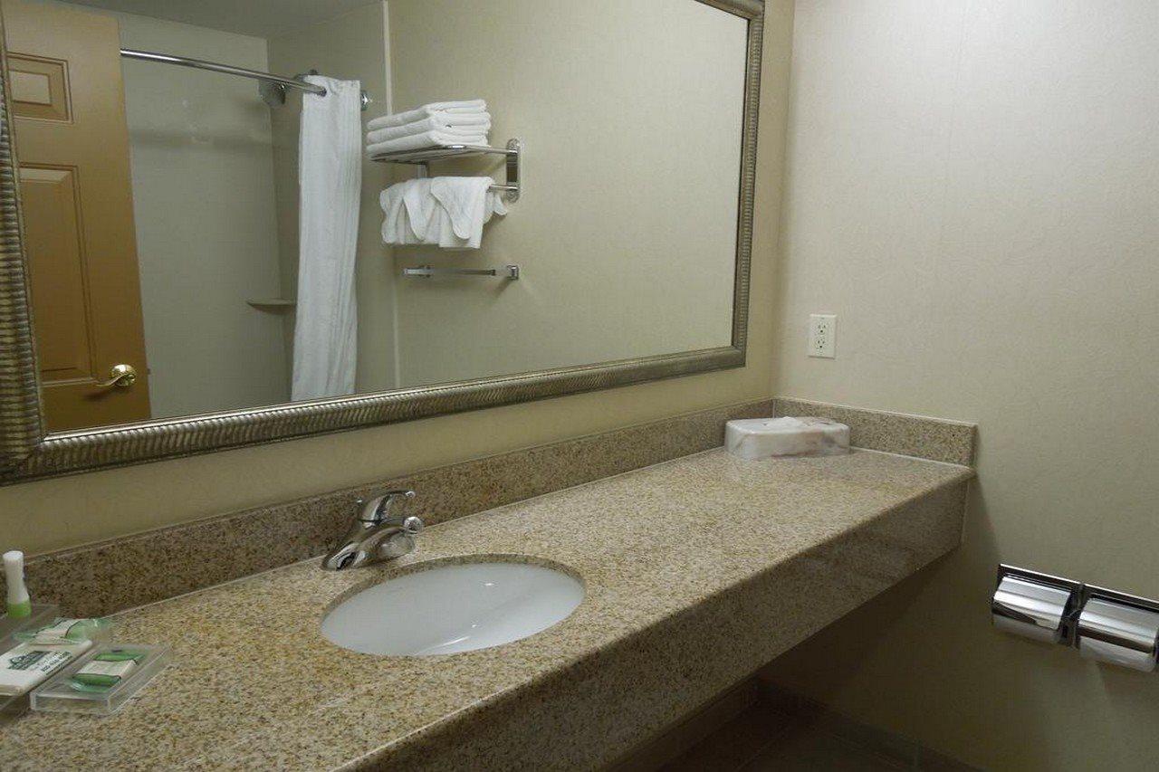 Queens County And Hotel New York